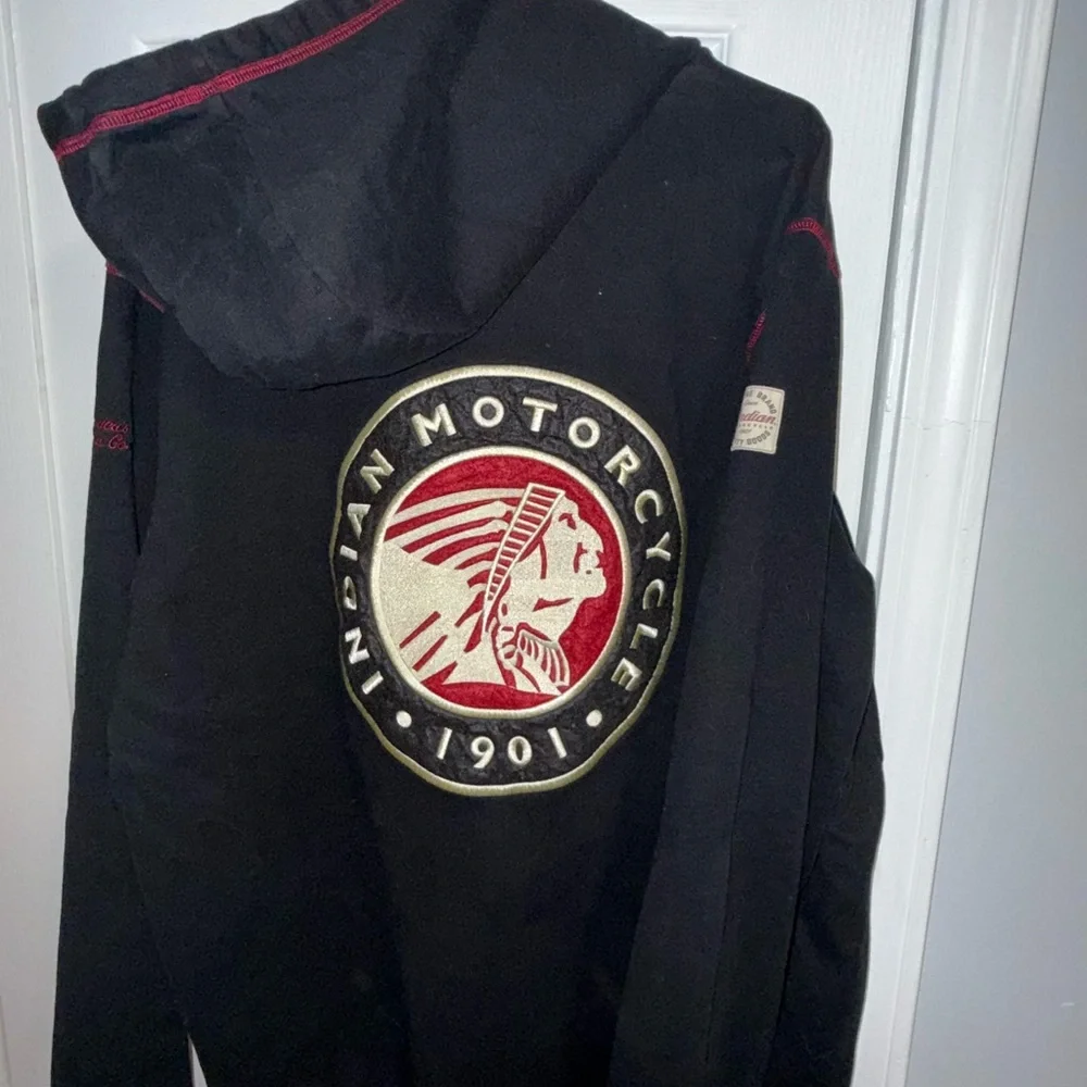 Indian Motorcycle Black Hoodie - Picture 4 of 4